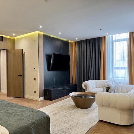 Donatello Boutique Hotel Almaty Extérieur photo