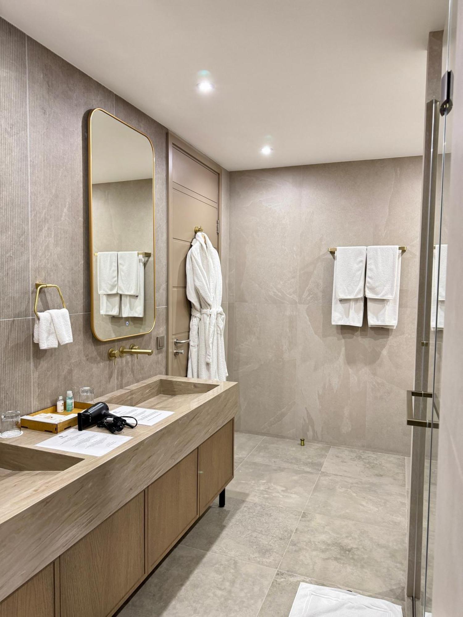 Donatello Boutique Hotel Almaty Extérieur photo