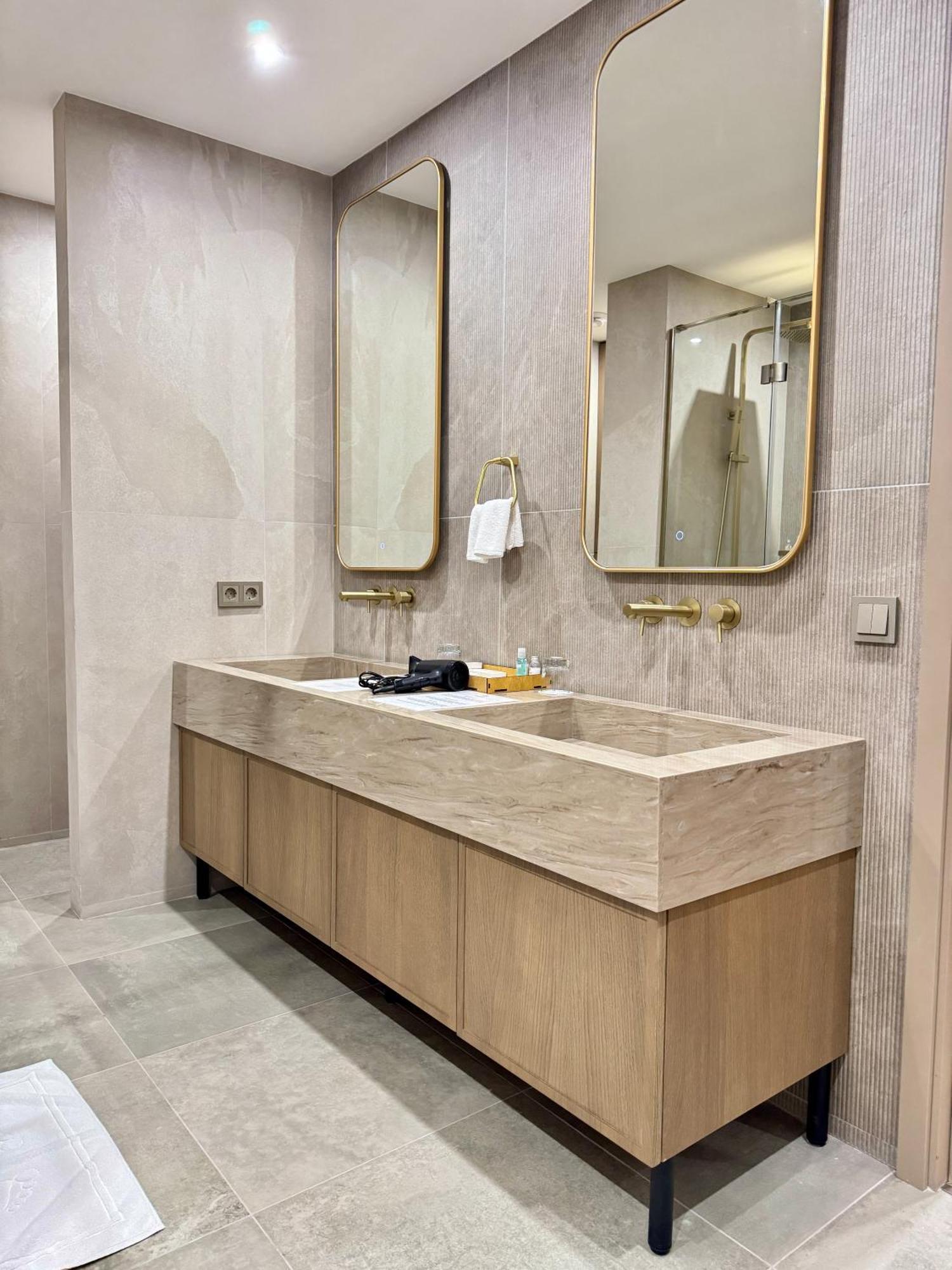 Donatello Boutique Hotel Almaty Extérieur photo