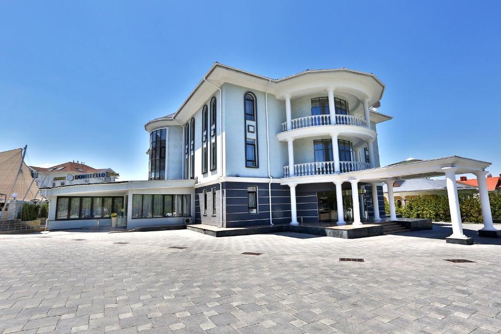 Donatello Boutique Hotel Almaty Extérieur photo