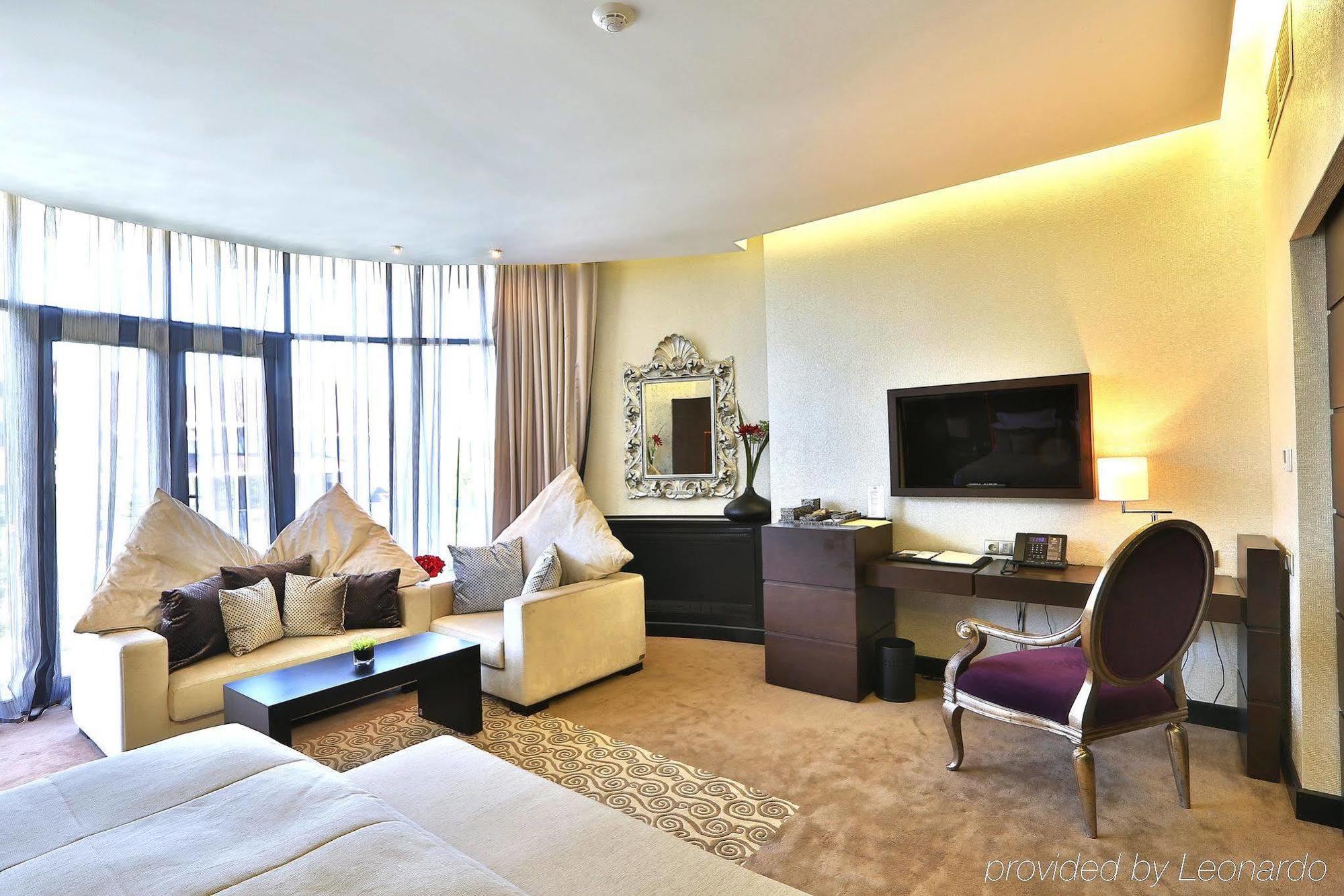 Donatello Boutique Hotel Almaty Extérieur photo